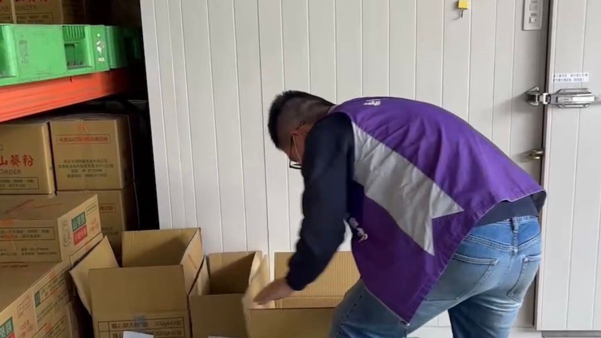 嘉義縣政府追查違規辣椒粉產品,責令業者回收問題產品,通知下架停售。(圖/嘉義縣政府衛生局提供) 嘉義縣政府追查違規辣椒粉產品,責令業者回收問題產品,通知下架停售。(圖/嘉義縣政府衛生局提供)