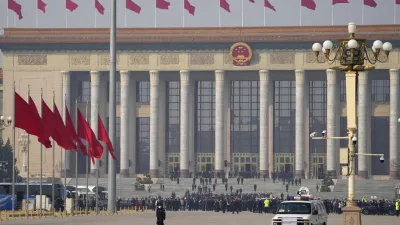 2022年3月,中國兩會期間的天安門廣場上。(資料照,美聯社)