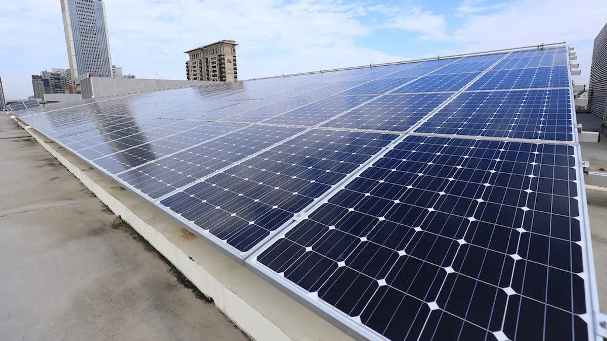 太陽能的發電曲線可以相當程度的舒緩台灣的用電曲線。(資料照,台中市政府提供) 太陽能的發電曲線可以相當程度的舒緩台灣的用電曲線。(資料照,台中市政府提供)