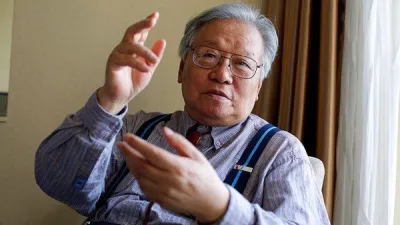 中國知名紀實攝影記者李振盛將以「暴風『眼』—我用鏡頭瞄準一個驚恐時代」為題,分享他在1960年代所拍下的文革照片以及照片背後的人物與故事。(取自龍應台文化基金會網站)