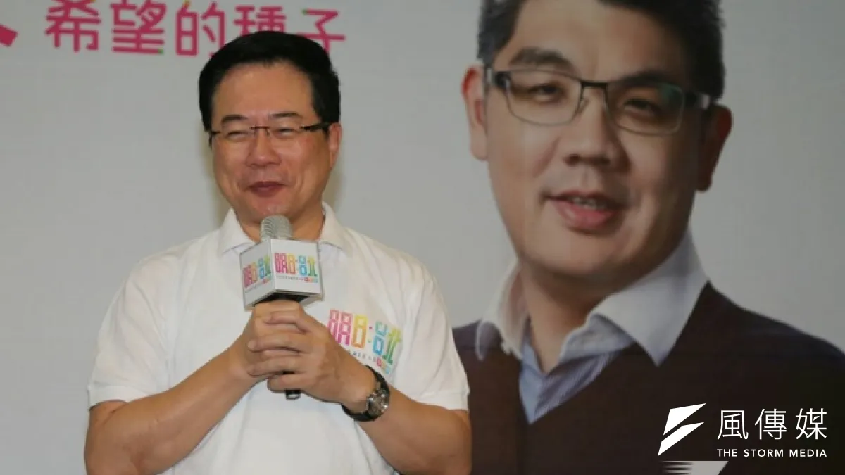 台北市長參選人柯文哲昨日公佈競選經費,連勝文陣營執行總幹事蔡正元11日表示,柯文哲是帳目不清的慣犯,還被列為正式調查,不想隨之起舞。(吳逸驊攝)