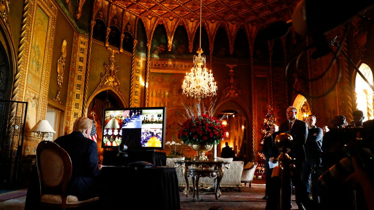 2022年8月8日,川普位於佛羅里達州棕櫚灘的海湖莊園遭到聯邦調查局突襲搜查。(美聯社) 2022年8月8日,川普位於佛羅里達州棕櫚灘的海湖莊園遭到聯邦調查局突襲搜查。(美聯社)