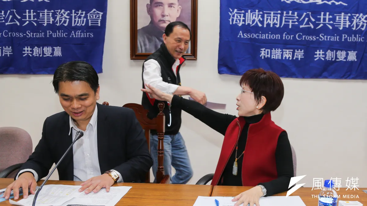 「聚焦青年 主席請聽我說」座談會,國民黨主席候選人洪秀柱與李新互嗆(陳明仁攝)