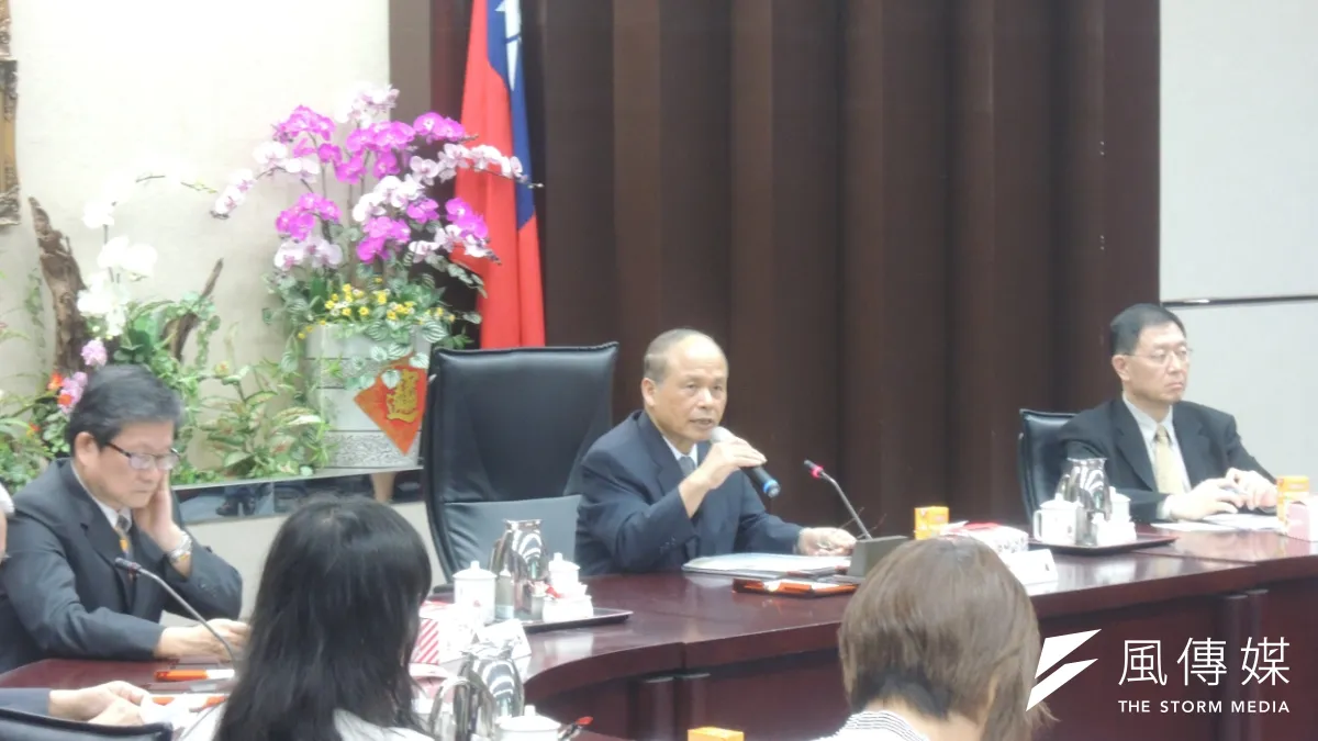 財政部長張盛和表示,由於下半年為選舉年,不易推動稅制改革,將以推動稅政改革及《兩岸租稅協議》為主。(葉瑜娟攝)