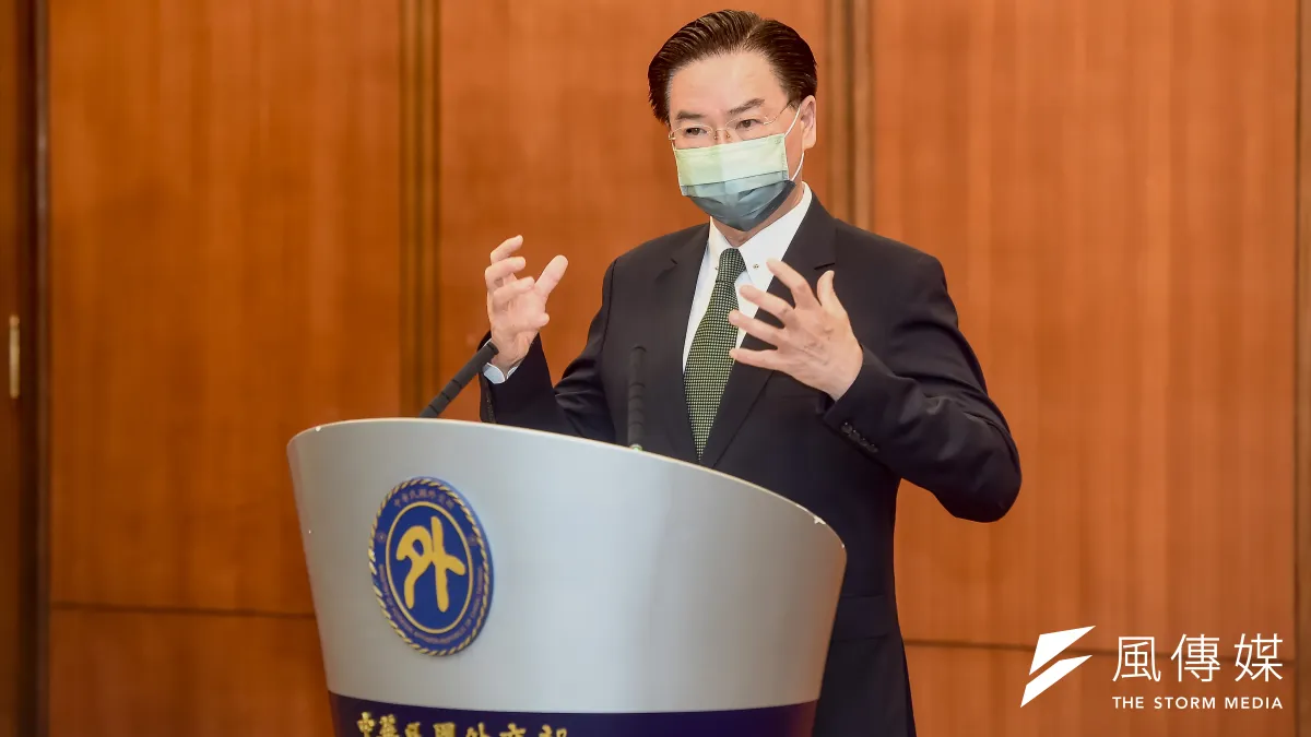 美國拿台灣當抗中棋子,外交部還感激道謝。圖為外交部長吳釗燮。(顏麟宇攝)