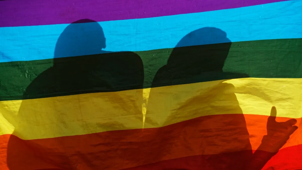 語音聊天社群平台Clubhouse讓LGBT族群聚在一起發聲,也讓恐同人士串聯在一起散布仇恨言論(美聯社)