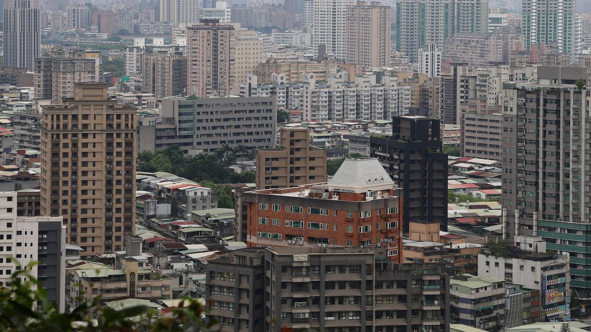 台灣均薪4.7萬,7成勞工領不到!專家曝唯二薪資負成長:是不被祝福的產業