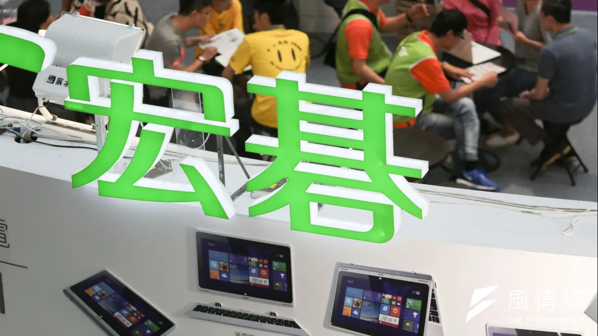 台灣重要的品牌大廠如宏碁ACER、華碩、宏達電等在行銷與研發的費用支出都遠遠落後於三星。(余志偉攝)