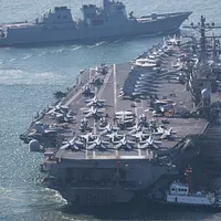 画像はアメリカ海軍のニミッツ号航空母艦。(資料写真/AP通信) 画像はアメリカ海軍のニミッツ号航空母艦。(資料写真/AP通信)
