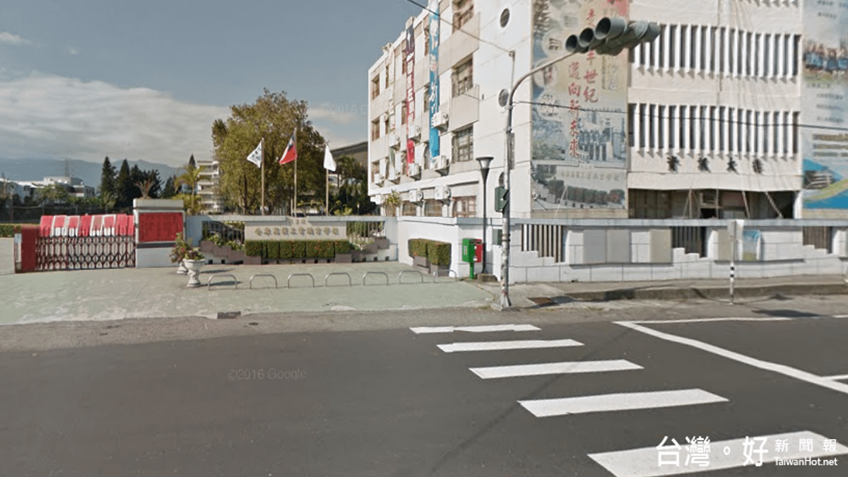 全國盃暨世界髮型美容競技 公東高工奪9冠成績優異 全國盃暨世界髮型美容競技 公東高工奪9冠成績優異