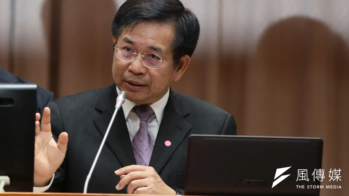 教育部長潘文忠列席立法院教育及文化委員會會備詢。(柯承惠攝) 教育部長潘文忠列席立法院教育及文化委員會會備詢。(柯承惠攝)