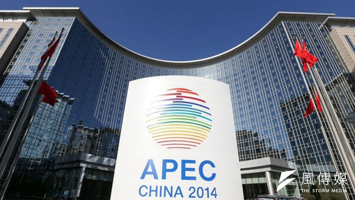 APEC召開期間,北京難得出現藍天。(CFP供圖/騰訊大家網) APEC召開期間,北京難得出現藍天。(CFP供圖/騰訊大家網)