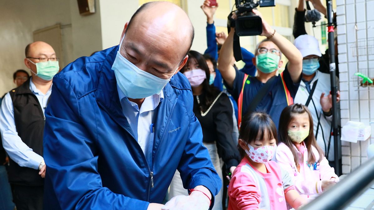 台灣基進新聞輿情部副主任張博洋向高雄市長韓國瑜(左)喊話,要韓國瑜重視高雄市民心聲,勿再進行無謂打壓。(資料照,高雄市政府提供) 台灣基進新聞輿情部副主任張博洋向高雄市長韓國瑜(左)喊話,要韓國瑜重視高雄市民心聲,勿再進行無謂打壓。(資料照,高雄市政府提供)