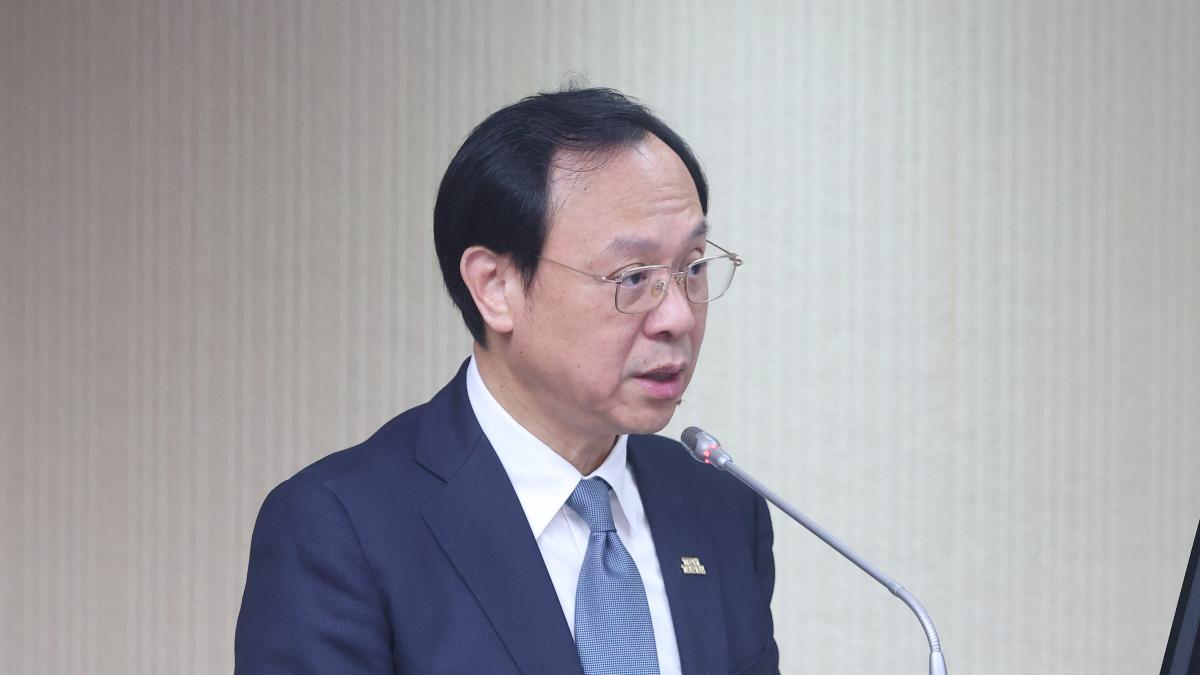 放行中聯19批油重新上架惹議 石崇良掛保證:這些產品都安全