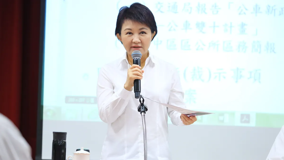 台中市府行動市政會議在中區,盧市長強調,會持續活絡中區觀光跟經濟發展。(圖/台中市政府提供)