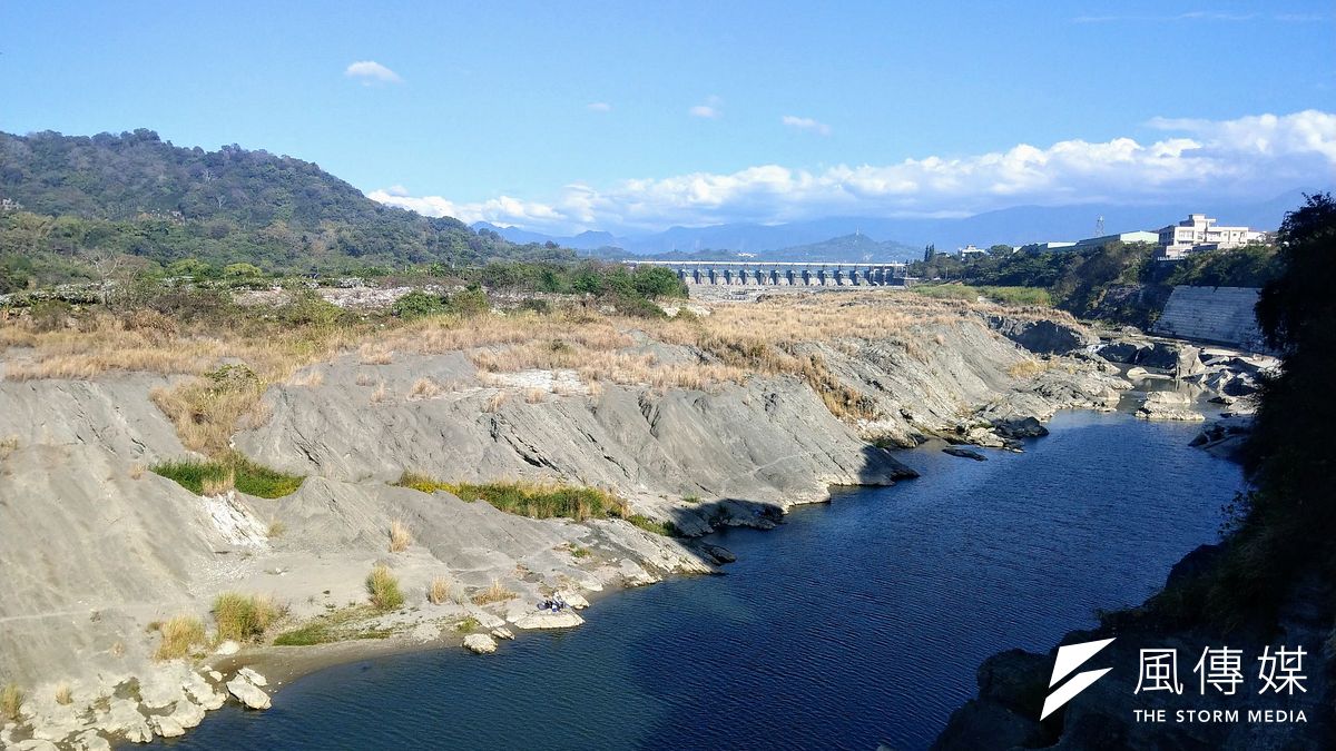 受梅雨鋒面影響,台灣各地日前都下起大雨,台中這水庫在短短1天內就多了73.34%水量。(圖/洪煜勛攝) 受梅雨鋒面影響,台灣各地日前都下起大雨,台中這水庫在短短1天內就多了73.34%水量。(圖/洪煜勛攝)