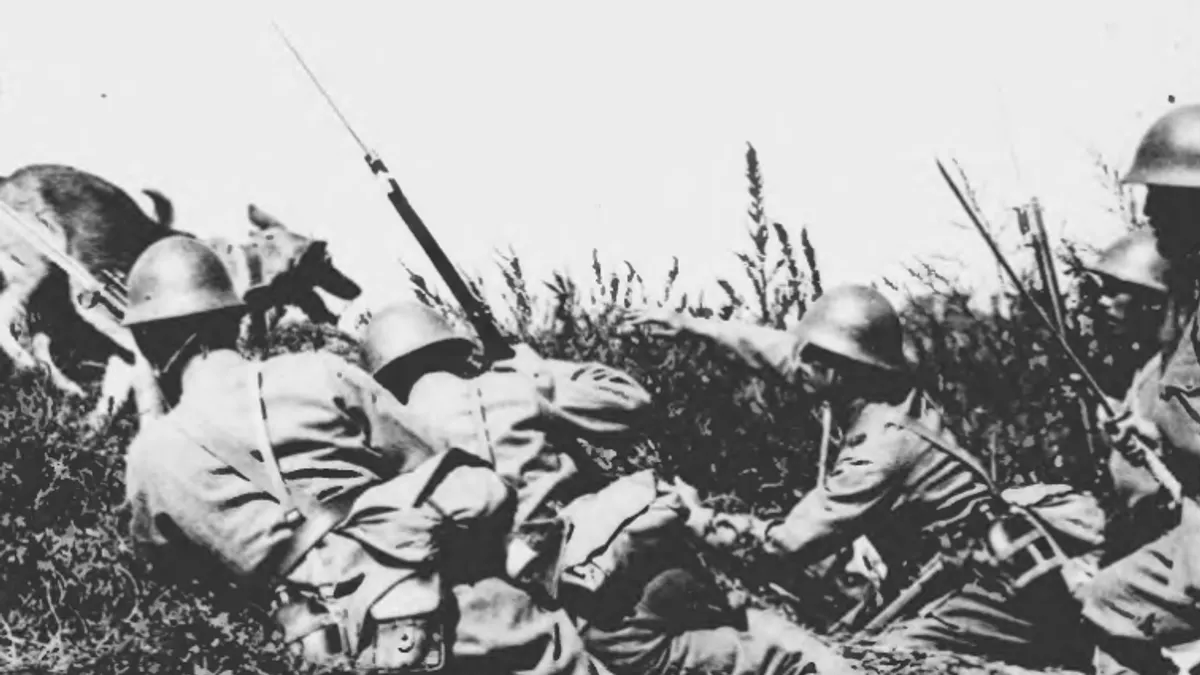二次大戰,日本人執行玉碎已經接近瘋狂的程度。(圖/維基百科) 二次大戰,日本人執行玉碎已經接近瘋狂的程度。(圖/維基百科)