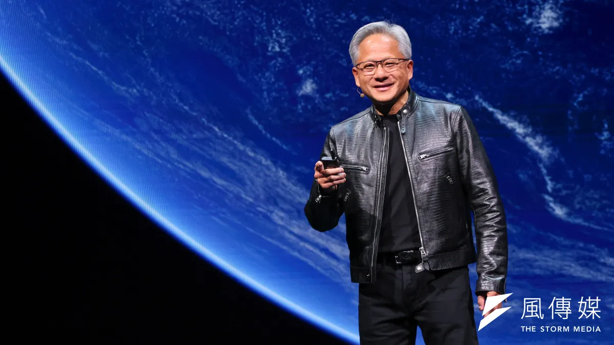 NVIDIA輝達執行長黃仁勳2日以「AI人工智慧時代如何帶動全球新產業革命」發表主題演講。(顏麟宇攝)