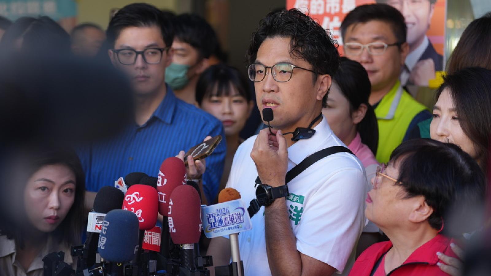 黃珊珊票源轉向沈伯洋?學者點破關鍵:清算柯文哲讓小草回不去
