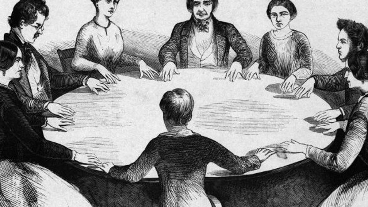 馬克斯將宗教視為統治階級給工人階級施加的「精神鴉片」,多數人也認為社會主義世俗的,但令人意外的是,社會主義發展初期竟有著強烈的宗教和神秘色彩。(圖 / Outside提供) 馬克斯將宗教視為統治階級給工人階級施加的「精神鴉片」,多數人也認為社會主義世俗的,但令人意外的是,社會主義發展初期竟有著強烈的宗教和神秘色彩。(圖 / Outside提供)