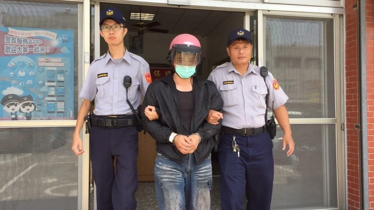 男子盜遍南彰車內財物 媽祖廟前自摔員警當場逮捕