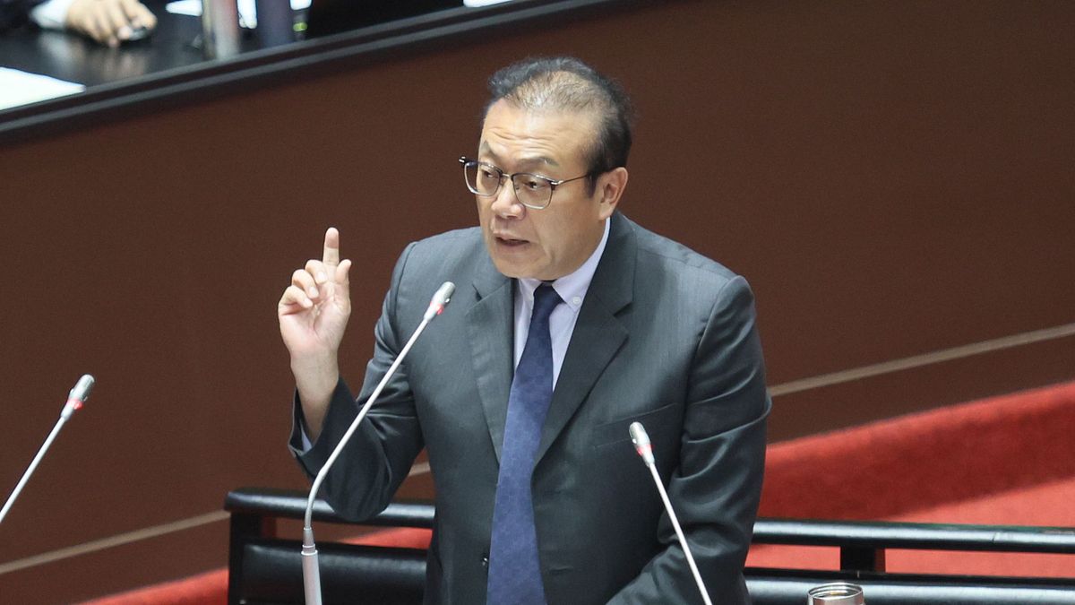 監察院18日公布最新公職人員財產申報罰鍰處分案件確定名單,前立委蘇震清罰款加上沒入款項共達876萬元。(資料照,柯承惠攝) 監察院18日公布最新公職人員財產申報罰鍰處分案件確定名單,前立委蘇震清罰款加上沒入款項共達876萬元。(資料照,柯承惠攝)