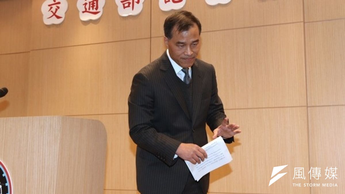 交通部的高鐵財改案未獲通過,部長葉匡時請辭負責,民進黨8日表示,政府應該虛心檢討,儘快提出有效解決方案,而不是把責任推給在野黨。(資料照,吳逸驊攝) 交通部的高鐵財改案未獲通過,部長葉匡時請辭負責,民進黨8日表示,政府應該虛心檢討,儘快提出有效解決方案,而不是把責任推給在野黨。(資料照,吳逸驊攝)