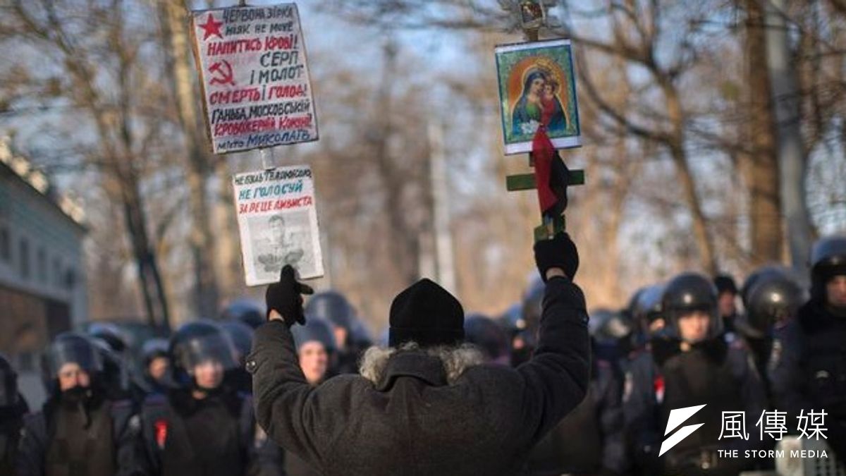 烏克蘭國會立法壓制示威活動,引發民怨沸騰(取自美聯社) 烏克蘭國會立法壓制示威活動,引發民怨沸騰(取自美聯社)