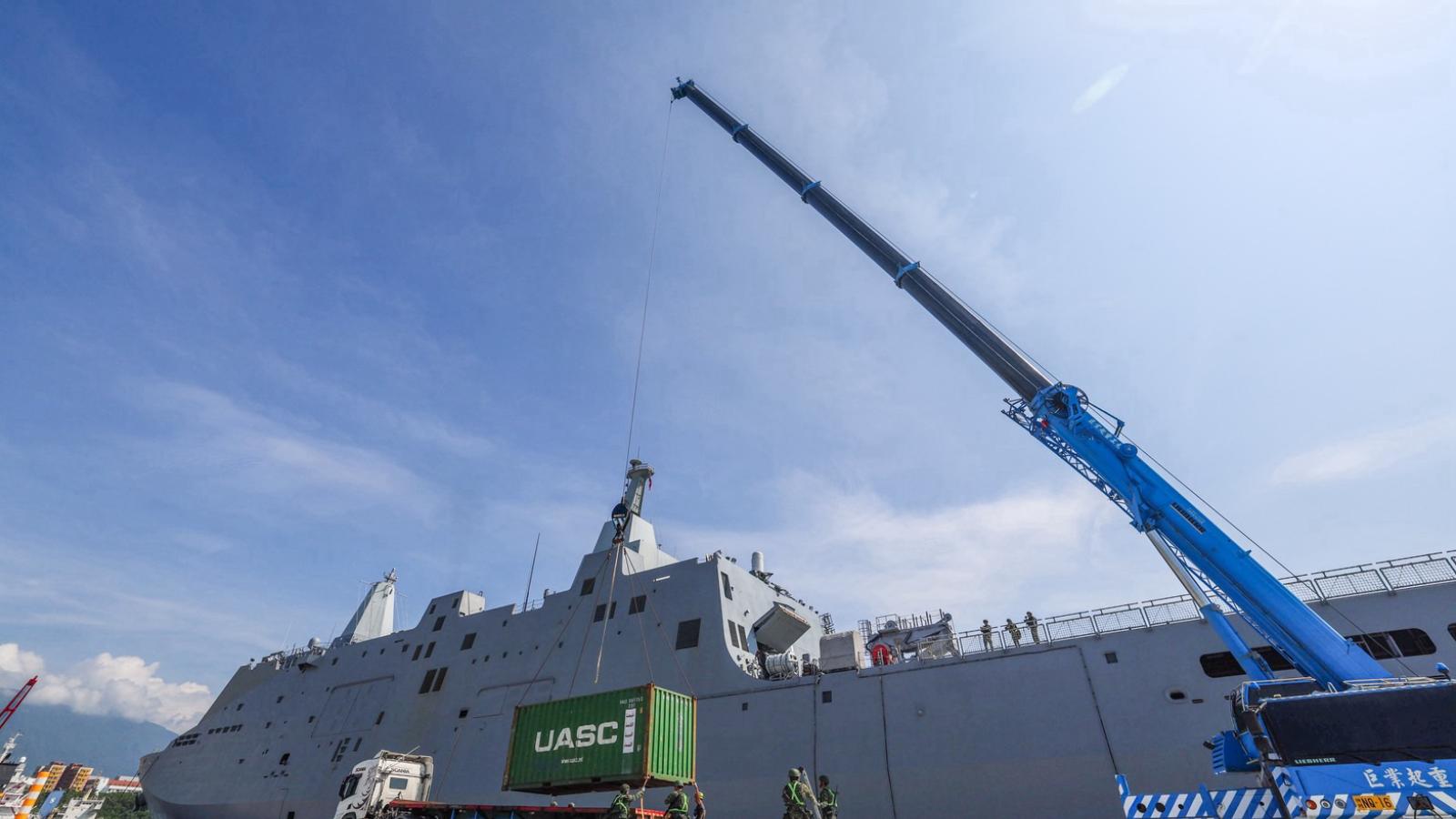 漢光演習》模擬美軍從東部運輸補給 第二作戰區跨軍種協同作戰 確保物資接轉順利