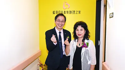 藍田貝兒產後護理之家執行長吳震世(左)與總經理李碧雲,攜手當地醫療團隊,專為頭城、大溪、礁溪甚至於羅東等地區的新生兒媽媽們提供專業服務。(圖/蘭田貝兒提供)