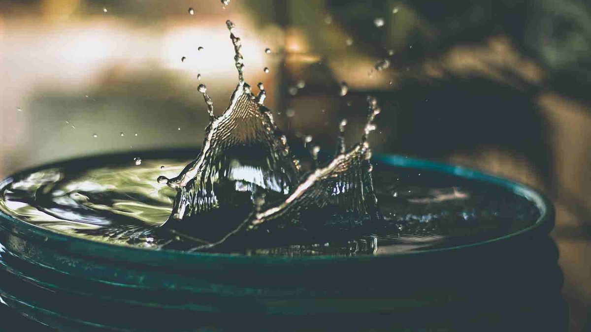 高雄即將迎來一次長達55小時的計畫性大規模停水,預計有48.7萬戶將受到影響,請民眾在停水前6小時內進行儲水。(示意圖/截取自unplash) 高雄即將迎來一次長達55小時的計畫性大規模停水,預計有48.7萬戶將受到影響,請民眾在停水前6小時內進行儲水。(示意圖/截取自unplash)