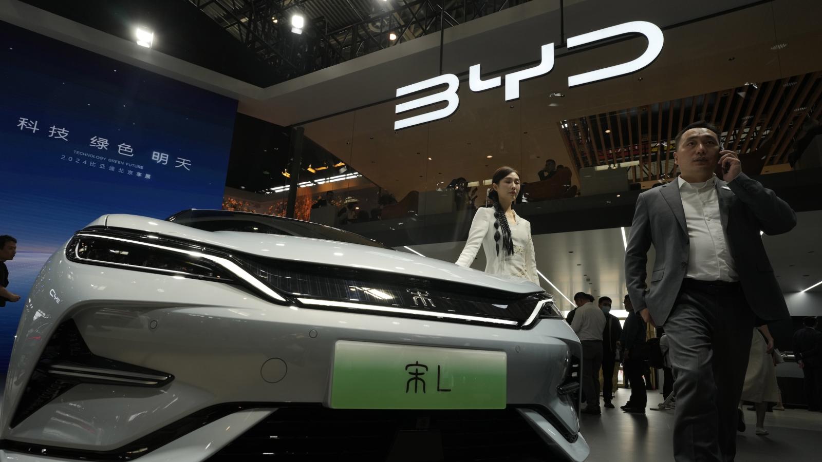 國內滯銷、海外大賣?中國車廠出口量爆增八成,比亞迪靠歐洲訂單止血