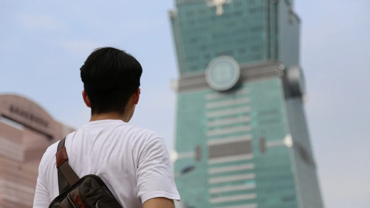 國內高教理工科系學生因「少子化」大幅減少,蔡政府為解決人才缺口,研擬以行政命令開放外籍生來台實習。示意圖。(資料照,取自pixabay)