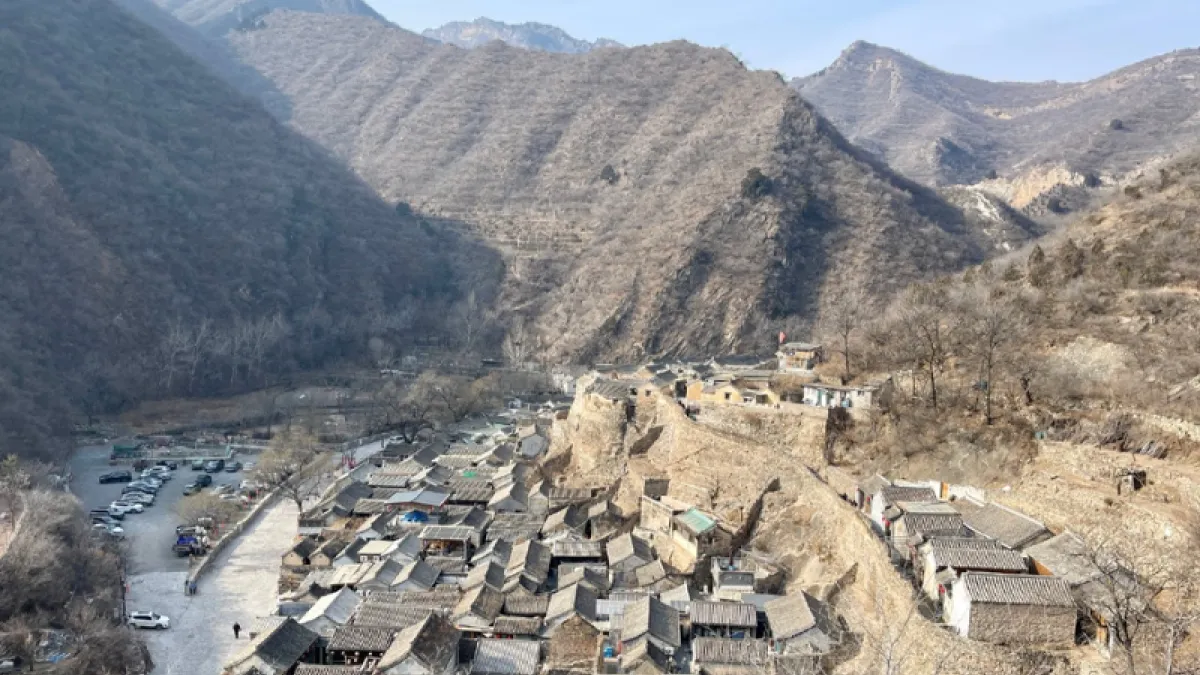 「爨底下村」建於明朝,被譽為中國名字最複雜的村落。(圖/翻攝自微博/上山喝茶去)