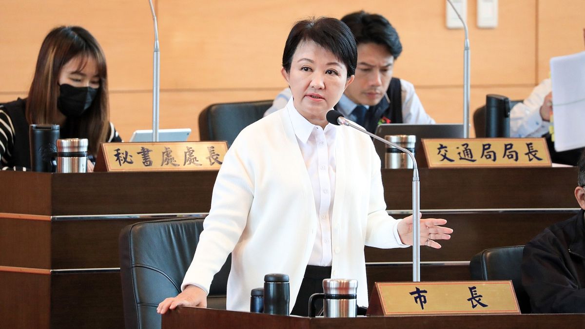 台中市長盧秀燕表示,捷運是台中市民、甚至是中部地區民眾最關心議題;選舉將至各種政見不同,相信選民自有判斷。(圖/台中市政府) 台中市長盧秀燕表示,捷運是台中市民、甚至是中部地區民眾最關心議題;選舉將至各種政見不同,相信選民自有判斷。(圖/台中市政府)