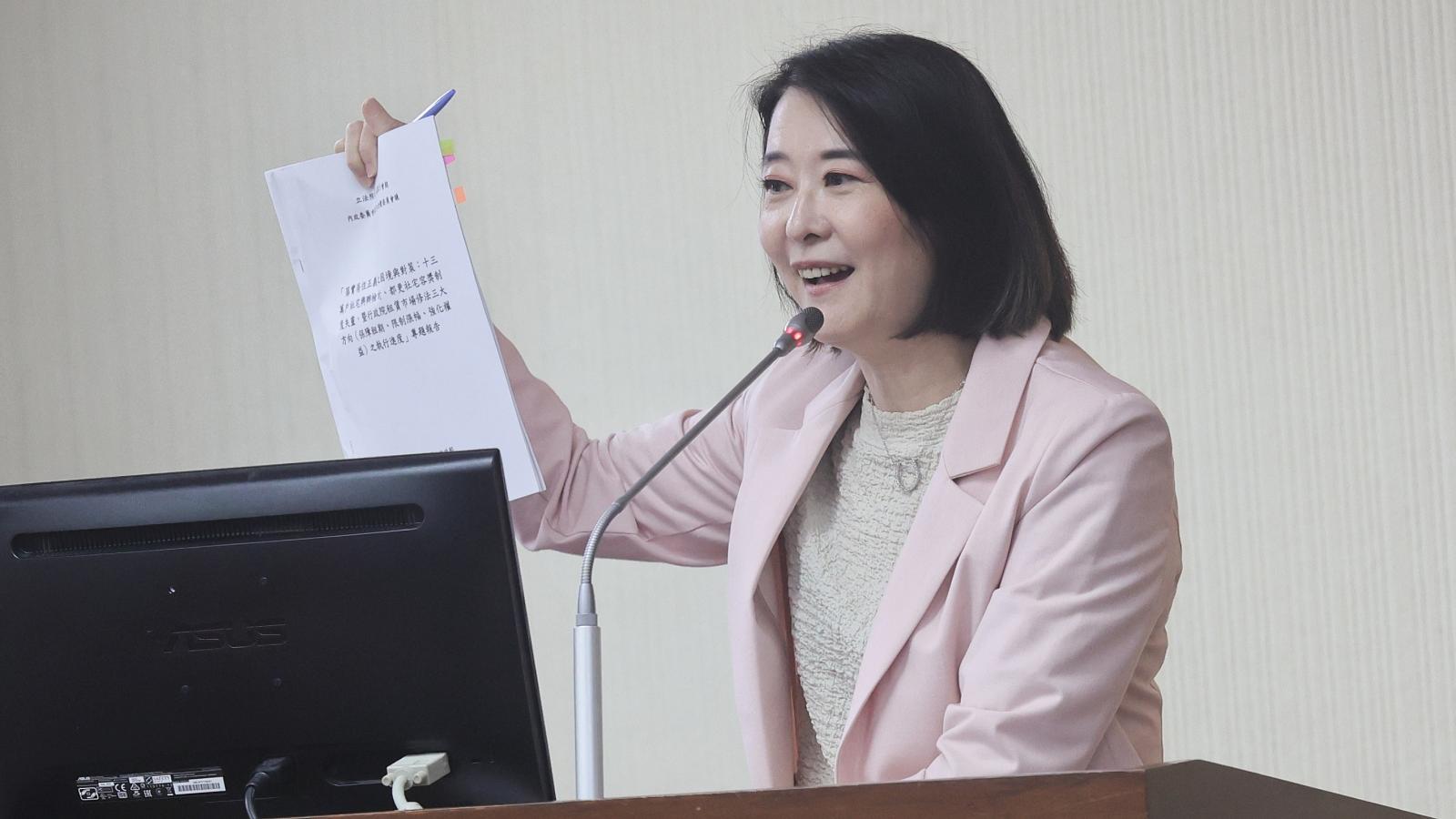 社宅13萬戶縮水剩3萬戶?王鴻薇轟內政部「打混」:賴清德居住政見大跳票