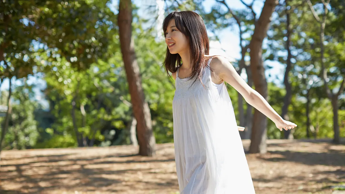 快樂的人在發揮自己能力中感到快樂,在接納自己和愛護、尊敬別人中感到快樂。(示意圖非本人/フリー素材アイドルmikarika) 快樂的人在發揮自己能力中感到快樂,在接納自己和愛護、尊敬別人中感到快樂。(示意圖非本人/フリー素材アイドルmikarika)