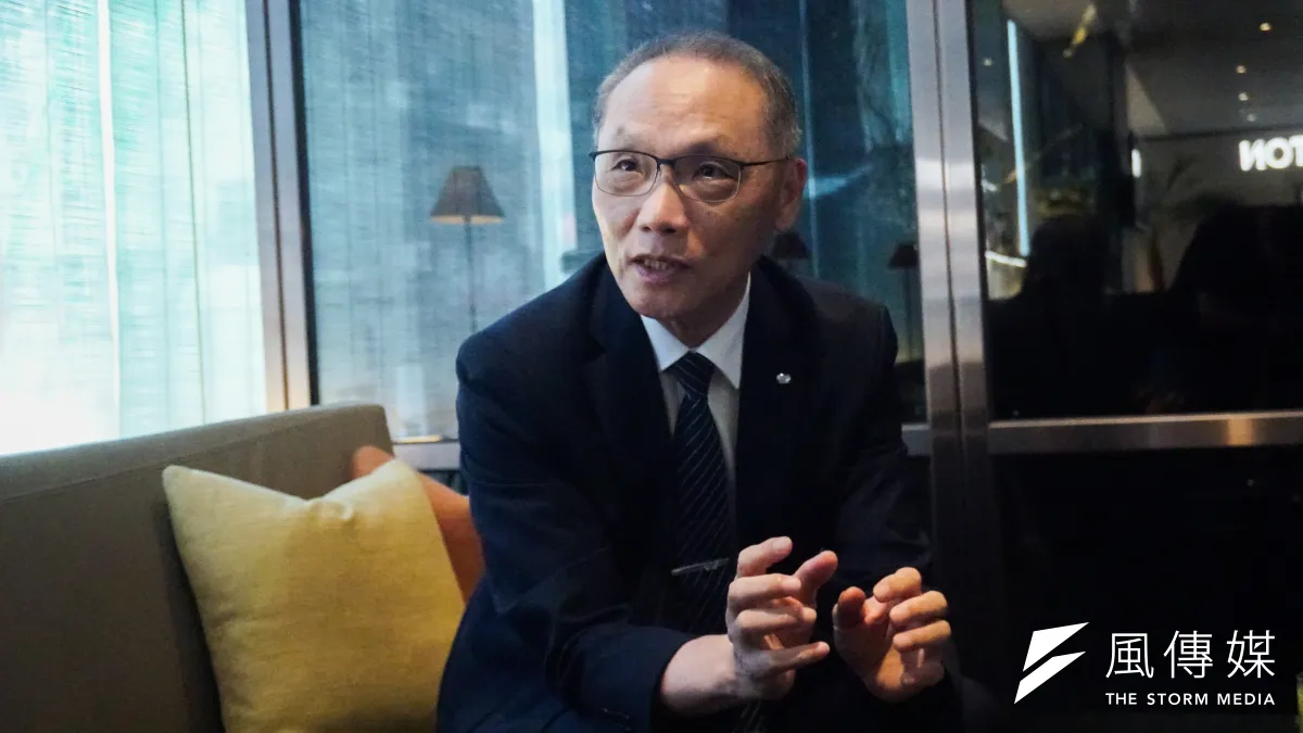 慈濟基金會執行長顏博文接受《風傳媒》專訪。(蔡親傑攝)
