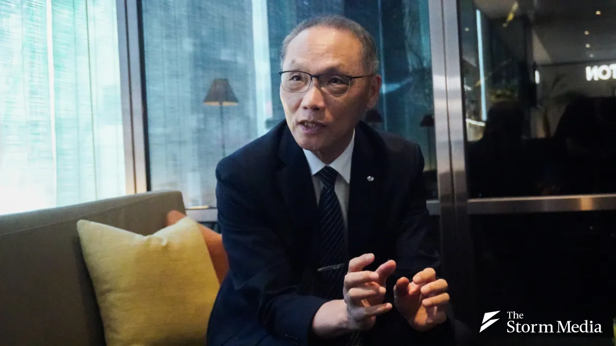 Tzu Chi Foundation CEO Yen Po-wen speaks with the Storm Media in an exclusive interview. (Photo: Tsai Chin-chieh)