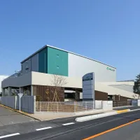 プロロジスは埼玉県北本市の大型物流施設で10月14日と15日に内覧会を開き、最新デバンニングロボットの実機デモなどを公開する。(写真/プロロジス提供) プロロジスは埼玉県北本市の大型物流施設で10月14日と15日に内覧会を開き、最新デバンニングロボットの実機デモなどを公開する。(写真/プロロジス提供)