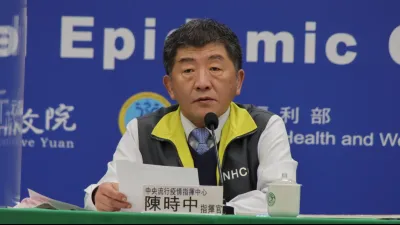 中央流行疫情指揮中心指揮官陳時中(見圖)宣布,國內26日新增1例新冠肺炎境外移入確診病例。(資料照,中央流行疫情指揮中心提供)