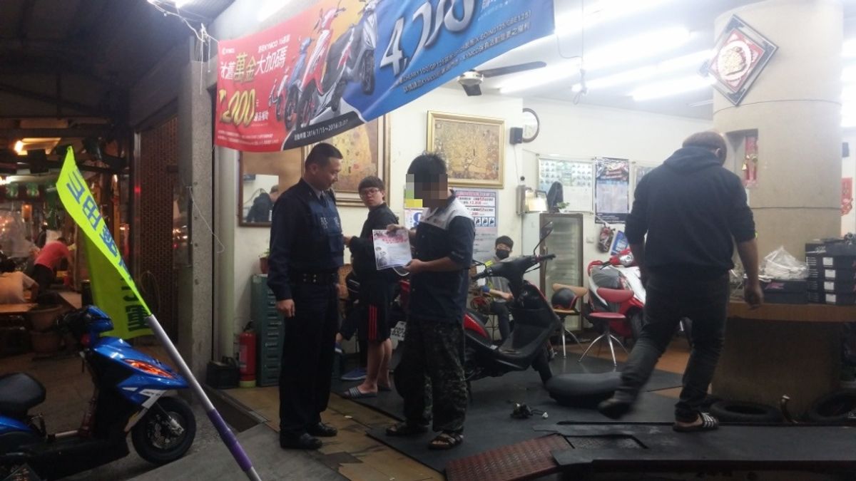 配合萬安演習 嘉市警局發宣傳單籲民眾做好準備 配合萬安演習 嘉市警局發宣傳單籲民眾做好準備