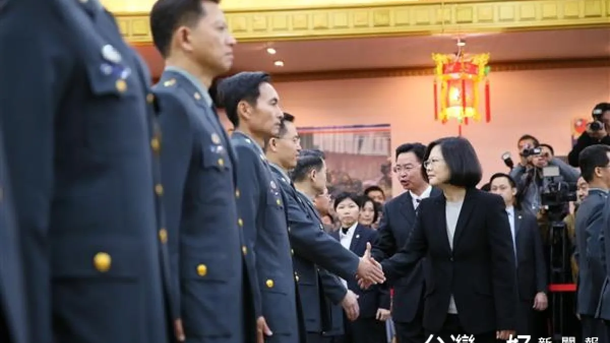 主持陸海空軍將官晉任典禮 小英盼改革持續精進