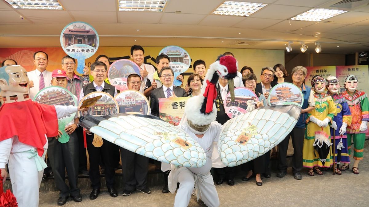 今年又到了臺南三年一科的「香科年」,台南市長李孟諺邀請大家來台南體驗獨特的民俗節慶,同時還可參加「1香科廟宇+1景點」集章抽獎活動,總價值逾15萬元的獎項等你抱回家。(圖/台南市政府提供) 今年又到了臺南三年一科的「香科年」,台南市長李孟諺邀請大家來台南體驗獨特的民俗節慶,同時還可參加「1香科廟宇+1景點」集章抽獎活動,總價值逾15萬元的獎項等你抱回家。(圖/台南市政府提供)