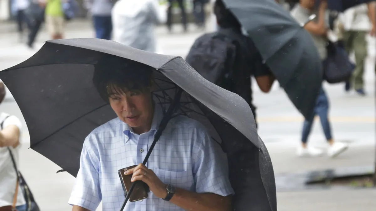 巴威颱風轉強!本週五起各地進入劇烈雨勢,氣象署最新路徑預測一次看。(資料照/美聯社)