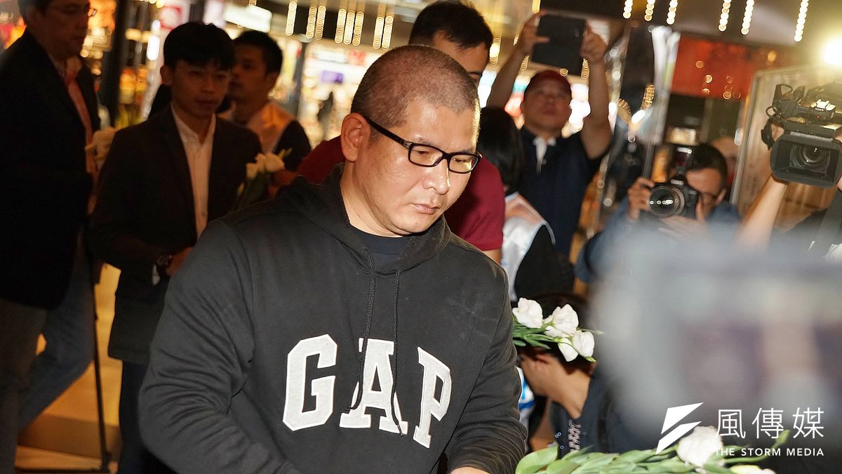 普悠瑪號司機尤振仲出席「普悠瑪對年追思晚會」。(盧逸峰攝) 普悠瑪號司機尤振仲出席「普悠瑪對年追思晚會」。(盧逸峰攝)