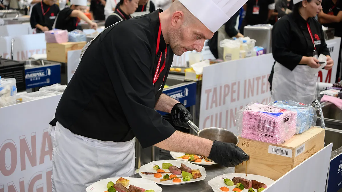 「2025台北國際廚藝挑戰賽」有13個國家、近700位選手參加。(2025台北國際廚藝挑戰賽提供) 「2025台北國際廚藝挑戰賽」有13個國家、近700位選手參加。(2025台北國際廚藝挑戰賽提供)