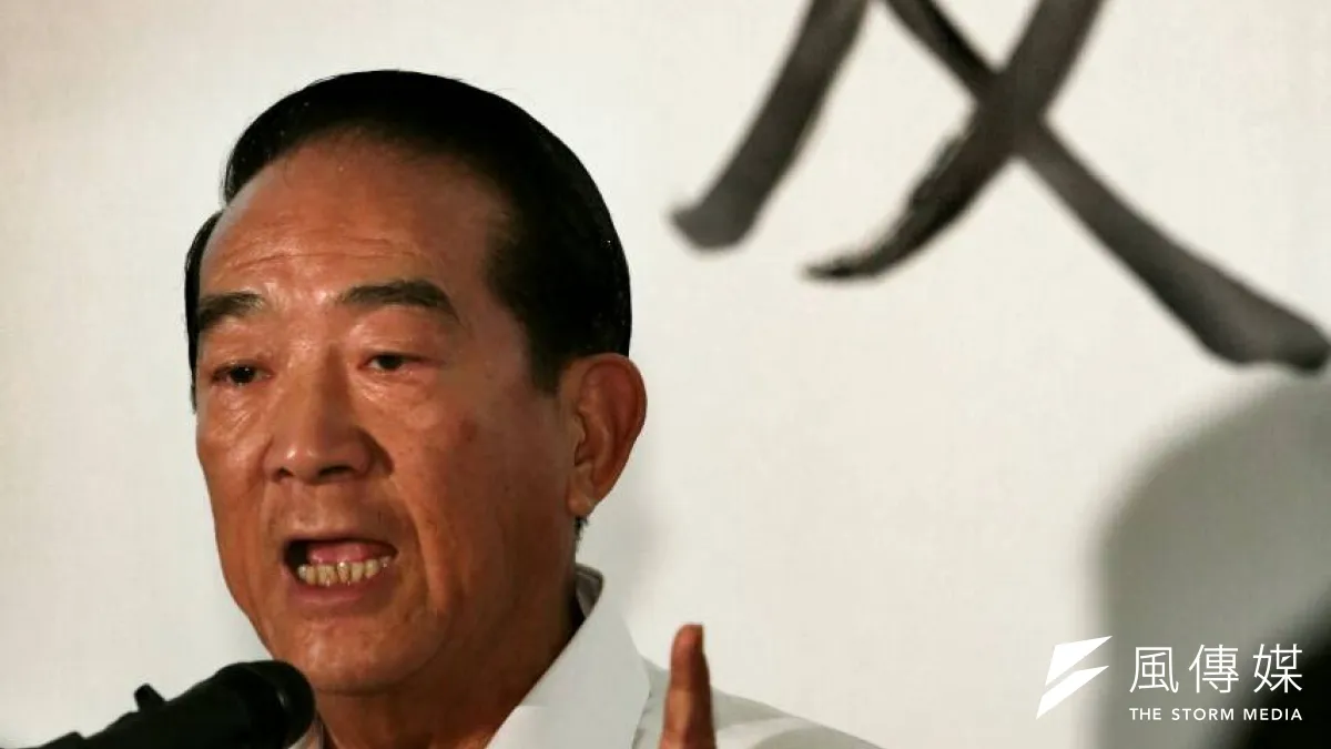 外界質疑宋楚瑜閉關,和親民黨秘書長秦金生被直擊出席中國九三閱兵有關,但宋辦表示行程安排與秦金生無關。(資料照片,余志偉攝)