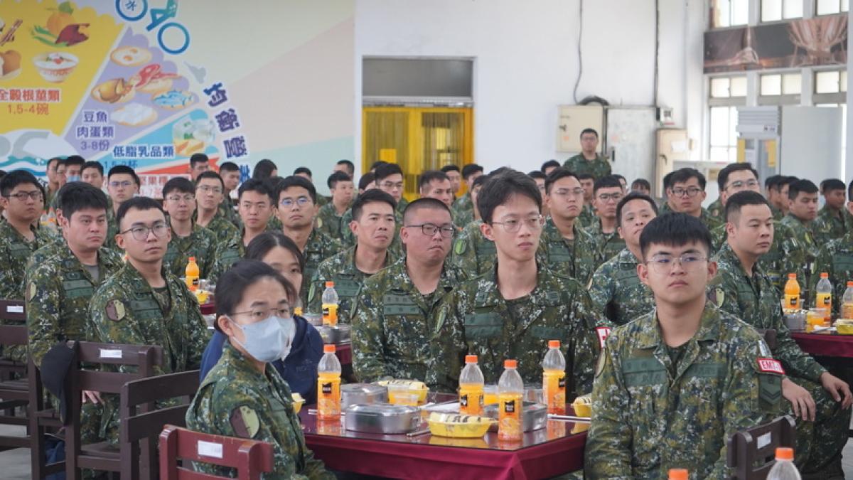 觀點投書:軍官有上限?長官沒下限?高階軍官,比例持續失衡中!