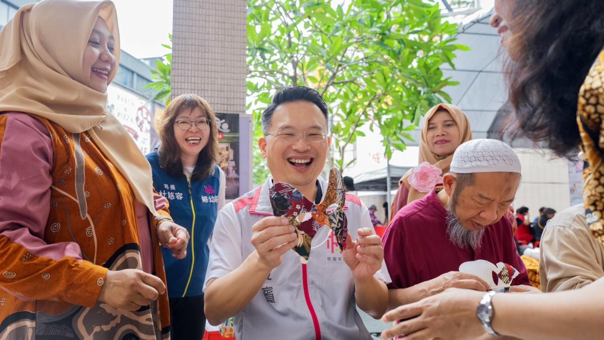 桃園首辦印尼穆斯林宰牲節慶典,蘇俊賓與新住民手作面具體驗東南亞風情